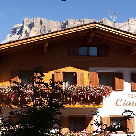 Pension Ciasa Olga La Villa  Exterior photo